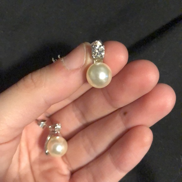 New Without Tags Pearl Earrings With Diamonds - Picture 6 of 7